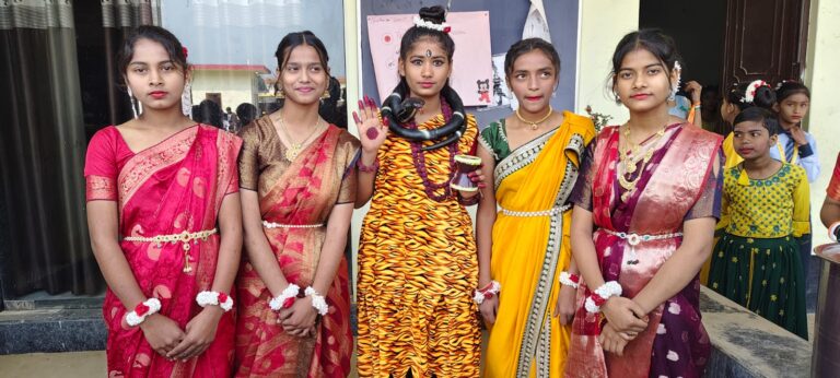 संविधान की चेतना से सशक्त भारत का लिया  संकल्प