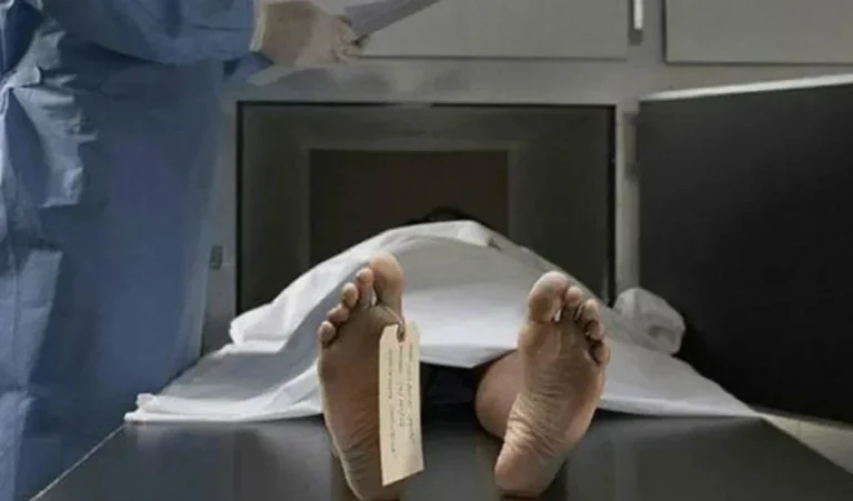 Uttar Pradesh के देवरिया में कॉलेज के पास नवजात बच्ची का शव मिला, सिर पर चोट के निशान