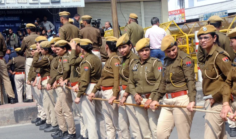 दिल्ली-हिमाचल पुलिस आमने-सामने, एआई समिट विरोध मामले में 24 घंटे चला हाईवोल्टेज ड्रामा