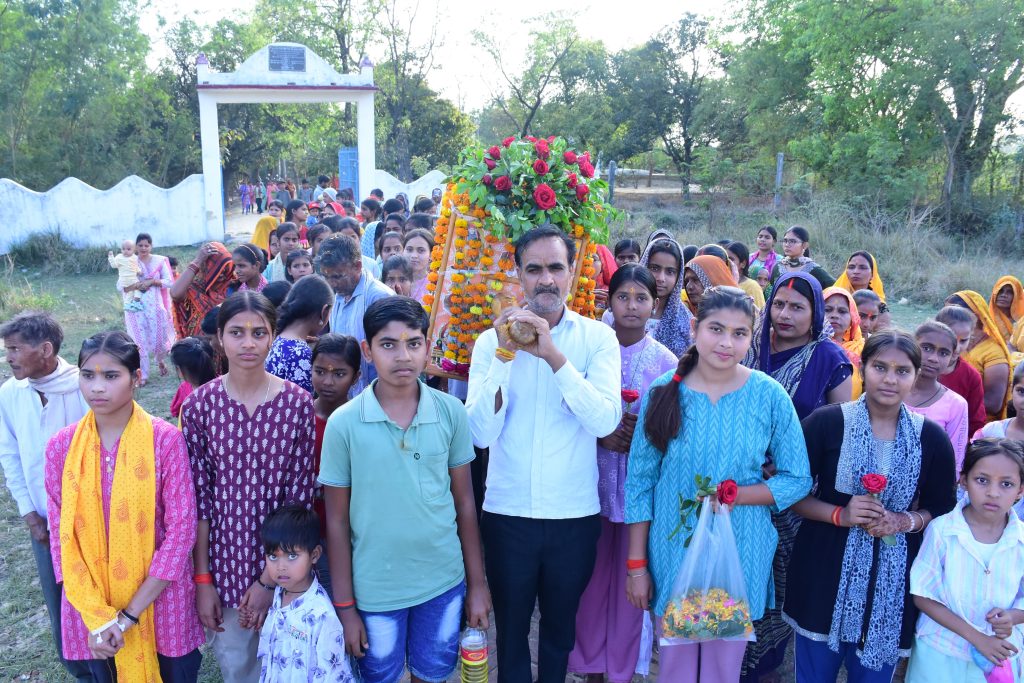 साईं भक्तों की भव्य पालकी यात्रा मसौली बाराबंकी