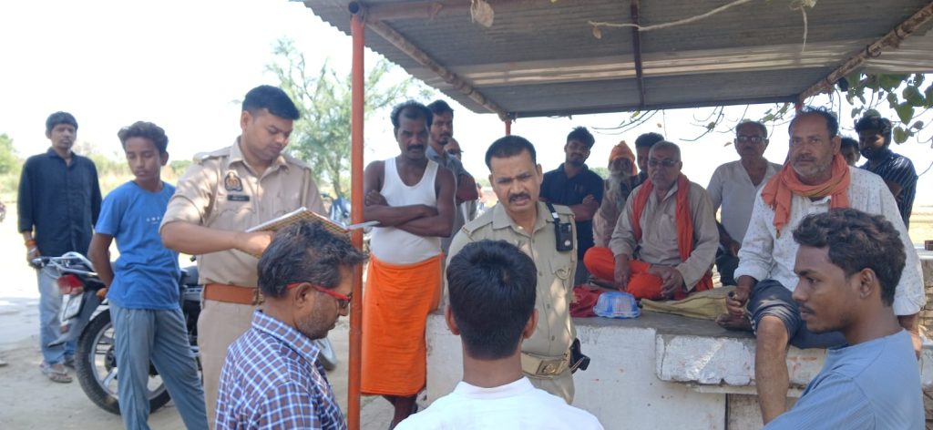 अनियंत्रित बाइक की टक्कर से किसान समेत तीन घायल मिर्जापुर