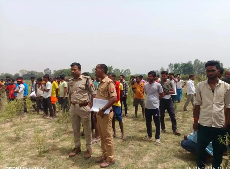 पेड़ की दो डालियों पर झूलती मिलीं दो जिंदगियां!