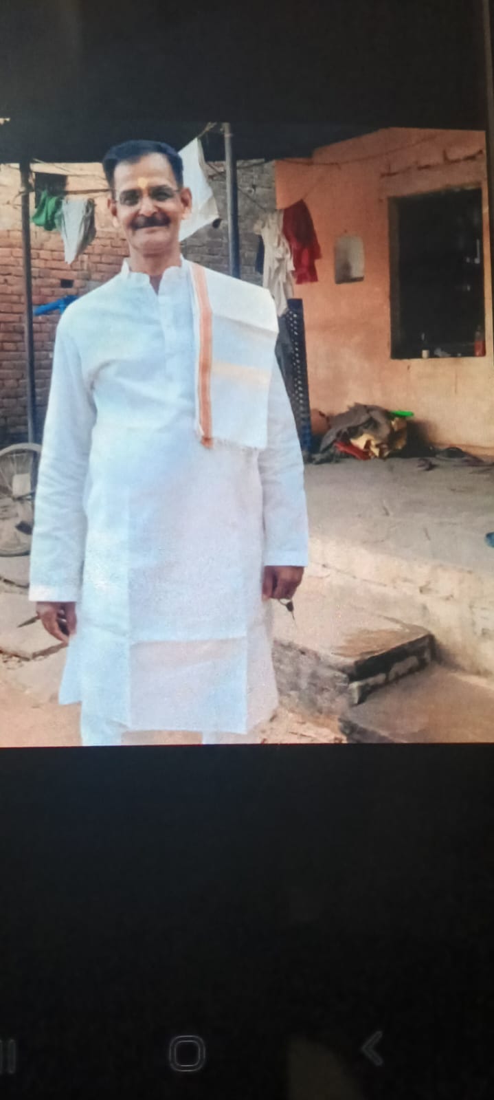 मिर्जापुर में तेज रफ्तार स्कॉर्पियो की टक्कर से शाखा डाकपाल की मौत, परिजनों में मचा कोहराम