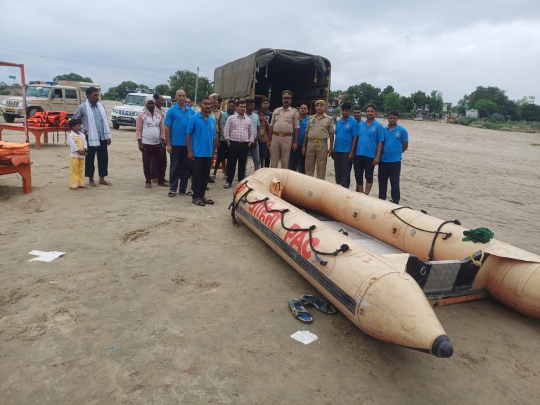 मीरजापुर में बाढ़ राहत को लेकर तैयारी तेज, एसडीआरएफ और पीएसी ने किया मॉक ड्रिल