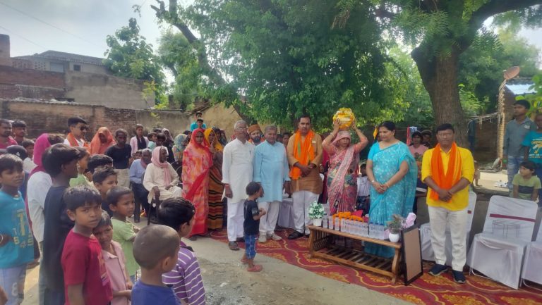 मीरजापुर में संत रविदास जयंती वर्ष पर समरसता संकल्प अभियान, पांच ग्राम पंचायतों में हुआ कलश वंदन