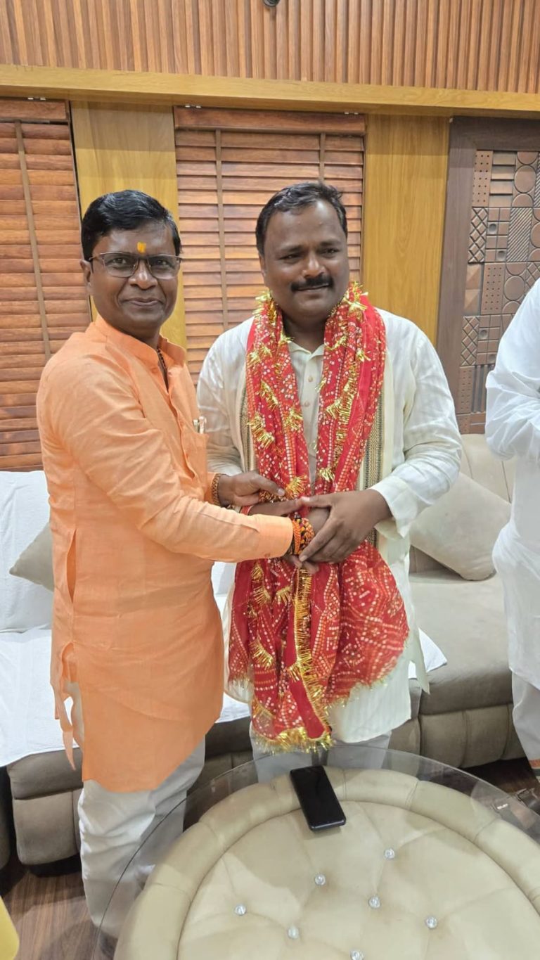 मीरजापुर में प्रदेश मंत्री राकेश बिंद का प्रथम आगमन, भाजपा कार्यकर्ताओं ने जगह-जगह किया भव्य स्वागत
