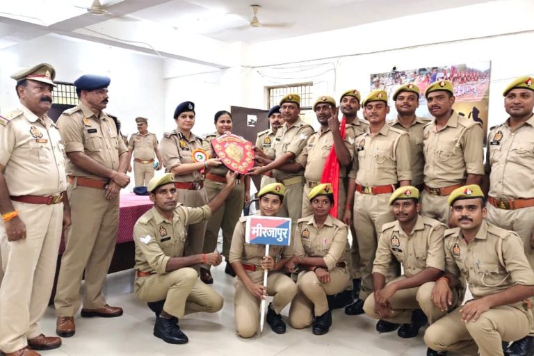 मीरजापुर में 29वीं अंतरजनपदीय एलार्म एफिसिएन्सी रेस और शूटिंग प्रतियोगिता का समापन, सात जिलों की टीमों ने दिखाया दमखम